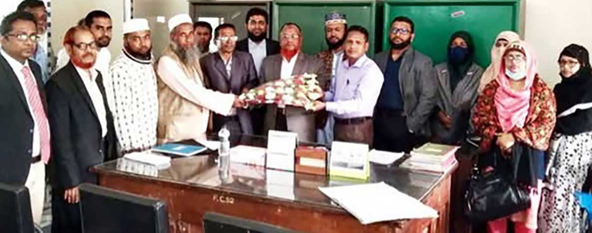 ফরিদগঞ্জ সরকারি ডিগ্রি কলেজে নবনিযুক্ত অধ্যক্ষের দায়িত্ব গ্রহণ
