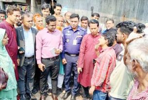 মতলব বাজারে ভয়াবহ অগ্নিকাণ্ড, ঘটনাস্থল পরিদর্শনে ইউএনও