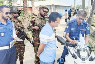 চাঁদপুরে যৌথ বাহিনীর অভিযানে অবৈধ গাড়ী জব্দ