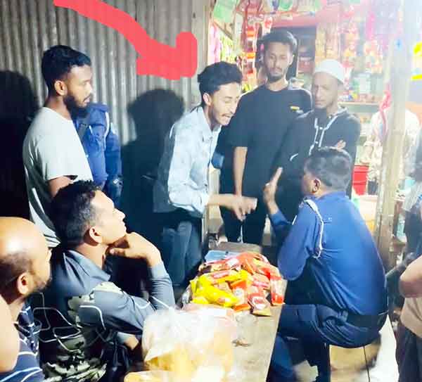 ফরিদগঞ্জে পুলিশ কর্মকর্তাকে হুমকি