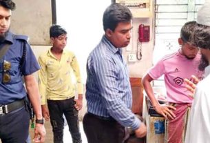 চাঁদপুর শহরে ভোক্তা অধিকার সংরক্ষণ অধিদপ্তরের অভিযানে দুই প্রতিষ্ঠানকে জরিমানা