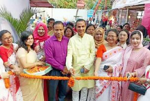 নারীরা স্বাবলম্বী হলে সমাজে মর্যাদা বাড়ে : ডিসি মোহসীন উদ্দীন