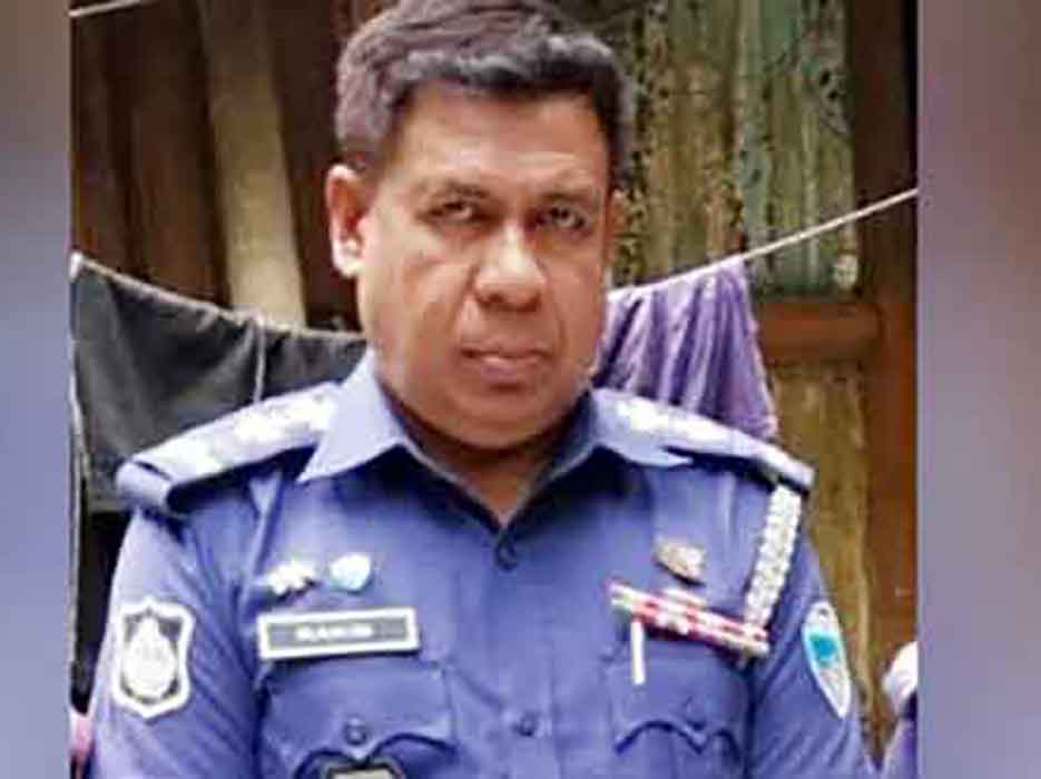 ফরিদগঞ্জে এসআইয়ের বাসা থেকে পিস্তল ও গুলি চুরি