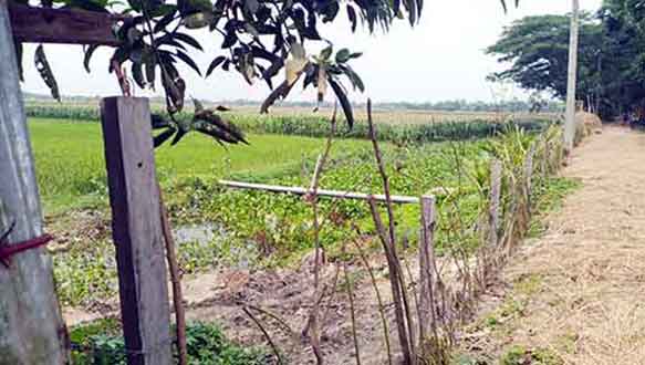 কচুয়ায় জমি নিয়ে দীর্ঘদিনের বিরোধের অবসান