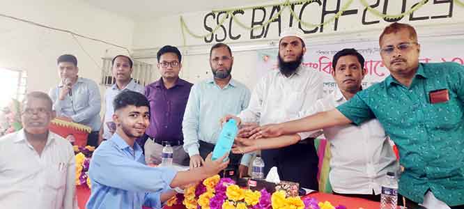 কচুয়ার সাচারে শিক্ষার্থীদের নিয়ে স্কুল ব্যাংকিং ক্যাম্পেইন অনুষ্ঠিত