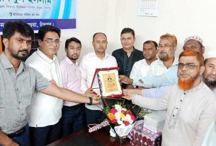 কচুয়ার বিতারা ইউনিয়নে বিদায় সংবর্ধনা পেলেন জাকির হোসেন