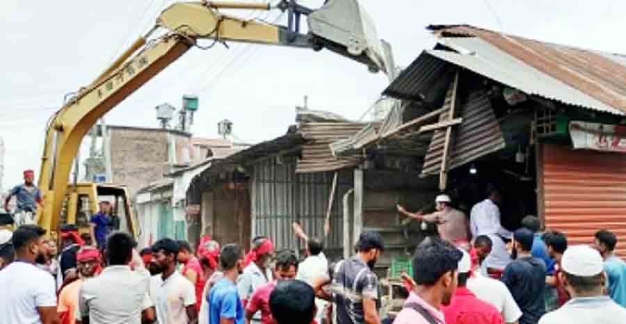 ৩৫ বছর পর নিজস্ব দোকানের দখল ফিরে পেলেন সোহেল পাটোয়ারী