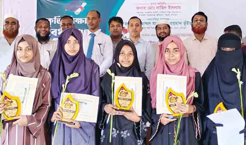 কচুয়ার বাইছারা উচ্চ বিদ্যালয়ে এসএসসিতে উত্তীর্ণ মেধাবী শিক্ষার্থীদের সংবর্ধনা