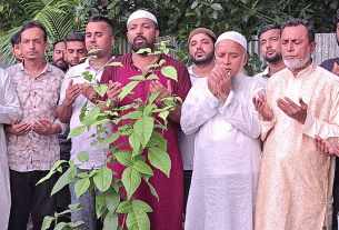 মতলব দক্ষিণে শহীদ পাভেল হাসান রাব্বির কবর জিয়ারত করলেন ছাত্রদল নেতৃবৃন্দ