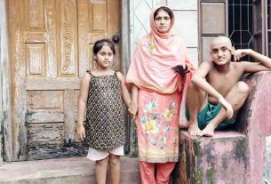 ফরিদগঞ্জে পারিবারিক কলহে গৃহবধূ ও প্রতিবন্ধী সন্তান ঘরছাড়া