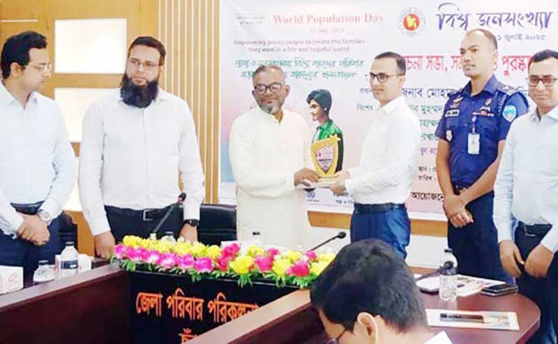 স্বাস্থ্যসেবায় জেলায় শ্রেষ্ঠ নির্বাচিত হলো হাজীগঞ্জের কালচোঁ দক্ষিণ ইউনিয়ন