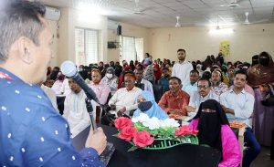 চাঁদপুর সরকারি মহিলা কলেজে অভিভাবকদের সঙ্গে মতবিনিময় সভা