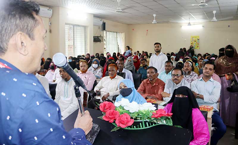 চাঁদপুর সরকারি মহিলা কলেজে অভিভাবকদের সঙ্গে মতবিনিময় সভা