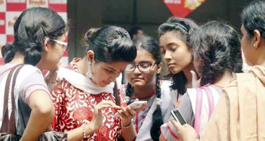 মতলব দক্ষিণে দাখিলে পাসের হার ৩৮.৬৮ শতাংশ, জিপিএ-৫ পেয়েছে একজন