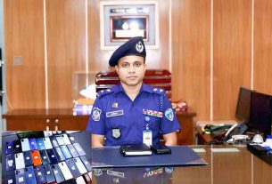 জেলা পুলিশের প্রচেষ্টায় এক বছরে সহস্রাধীক হারানো মোবাইল ফোন উদ্ধার