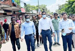 মতলব-বাবুরহাট সড়কে দেড় শতাধিক দোকান উচ্ছেদ