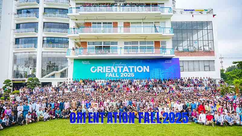 ড্যাফোডিল ইন্টারন্যাশনাল ইউনিভার্সিটিতে নবীন শিক্ষার্থীদের বর্ণাঢ্য অভ্যর্থনা