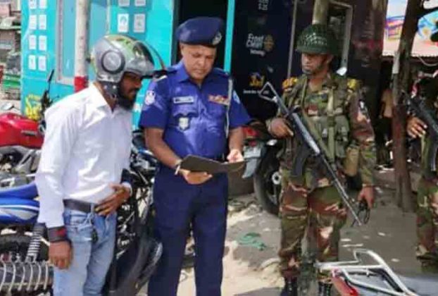 ফরিদগঞ্জে ভ্রাম্যমাণ চেকপোস্ট বসিয়ে অভিযান : ১৫ হাজার টাকা জরিমানা, ২ মামলা