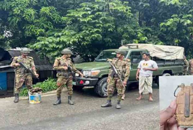 মতলব উত্তরে নদীর পাড় থেকে পুরনো গ্রেনেড উদ্ধার
