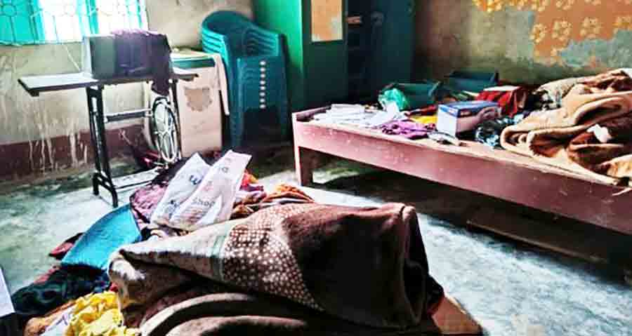 হাজীগঞ্জে দুই প্রবাসীর ঘরে চুরির ঘটনায় ক্ষতি প্রায় ২০ লাখ টাকা