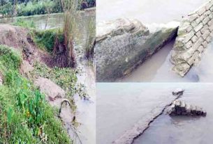 শত বছরের গ্রামীণ সড়ক মেঘনার তীব্র ভাঙনে বিলীন হওয়ার পথে