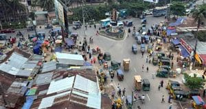 পাবলিক টয়লেট না থাকায় চরম দুর্ভোগ শহরের ওয়ারলেস বাজারে