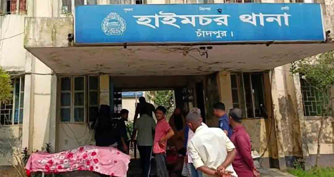 যৌতুকের দাবিতে গৃহবধূ হত্যার অভিযোগ হাইমচরে, আটক ৩