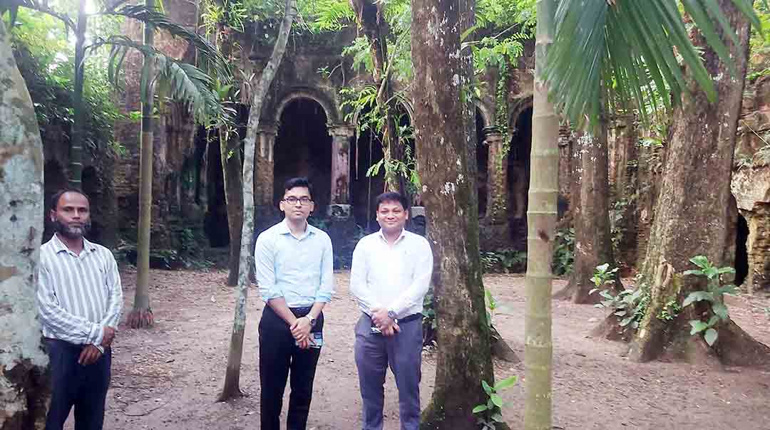 ফরিদগঞ্জে কড়ৈতলী জমিদার বাড়ি সংস্কারে প্রশাসনের উদ্যোগ