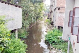 দখল ও দূষণের কবলে কচুয়ার রহিমানাগর খাল, অস্তিত্ব হারানোর শঙ্কা