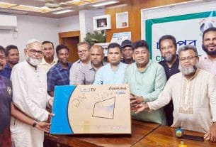 চাঁদপুর প্রেস ক্লাবের কক্সবাজার আনন্দ ভ্রমণ র‍্যাফেল ড্র’র পুরস্কার বিতরণ অনুষ্ঠিত