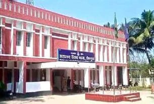 মতলব উত্তরে রাস্তার পাশে মিলল যুবকের রক্তাক্ত মরদেহ