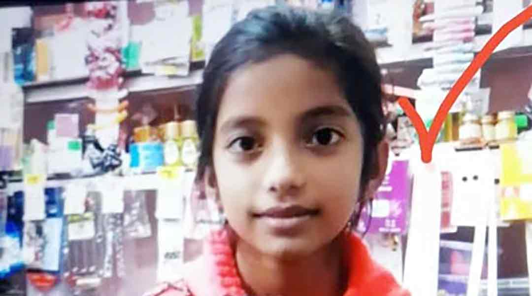 শাহরাস্তিতে অটোরিকশার চাপায় প্রাণ গেল স্কুলছাত্রীর