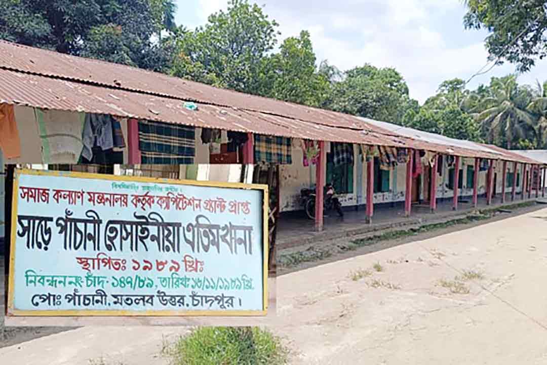 মতলব উত্তরে এতিমখানার চাল বিতরণে বড় অনিয়মের অভিযোগ
