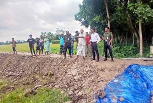 অনুমতি ছাড়া ড্রেজিং করায় মতলব উত্তরে দুইজনকে জরিমানা