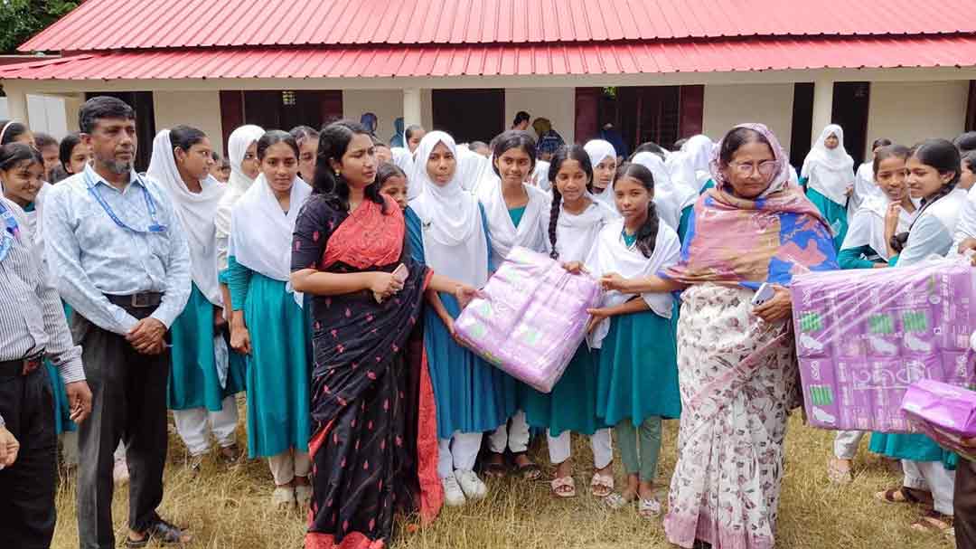 শাহরাস্তিতে বাল্যবিবাহ ও নারী নির্যাতন প্রতিরোধে ইউএনওর সচেতনতামূলক সভা