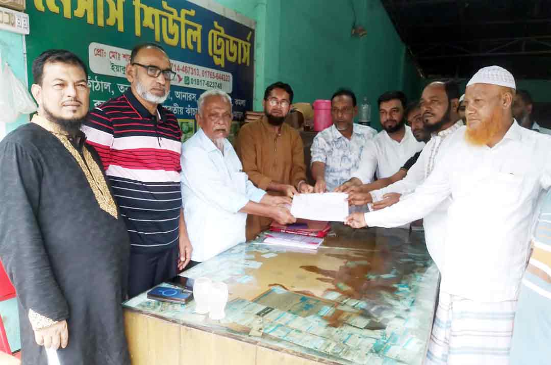 চৌধুরী ঘাট ব্যবসায়ী সমিতির নির্বাচনে প্রার্থীদের ফরম বিক্রি শুরু