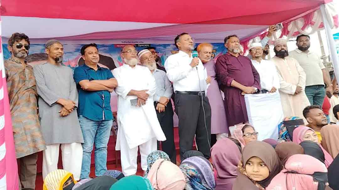 হাজীগঞ্জে বিএনপির প্রতিষ্ঠাবার্ষিকীতে বর্ণাঢ্য র‌্যালি