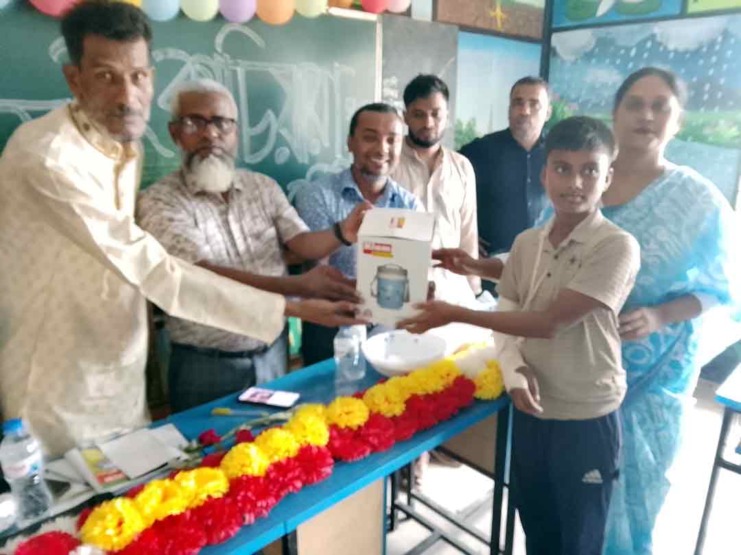কাচিয়ারা সরকারি প্রাথমিক বিদ্যালয়ে নতুন কমিটির পরিচিতি সভা