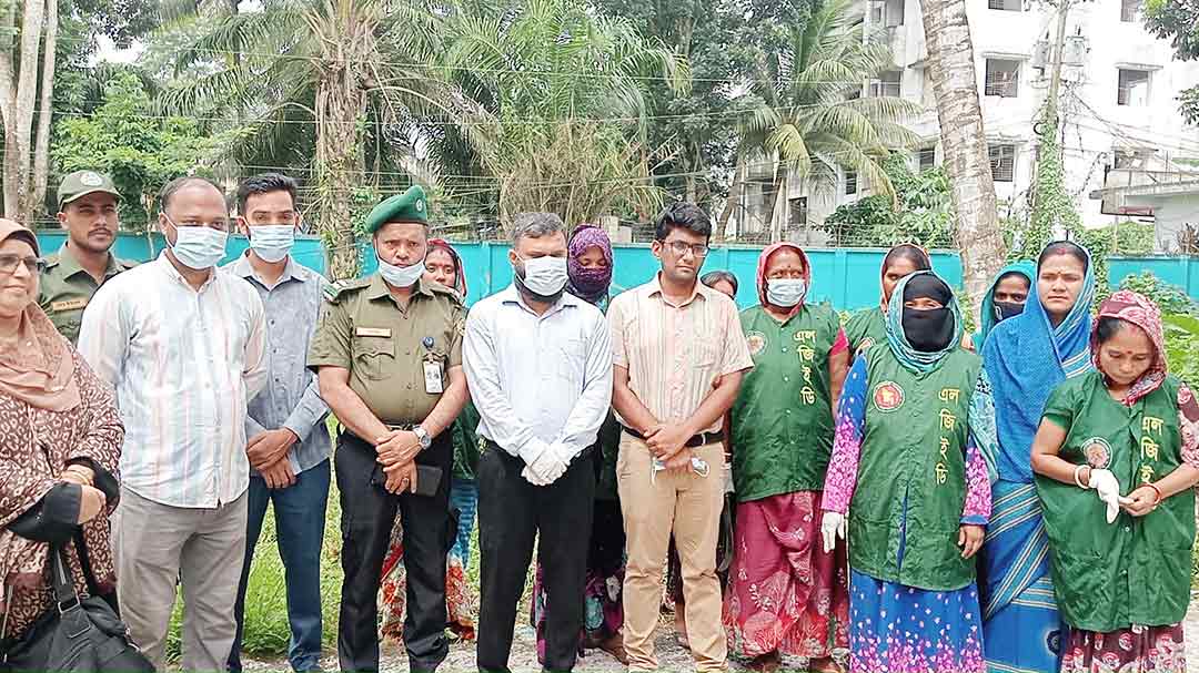 হাইমচরে ডেঙ্গু প্রতিরোধ ও পরিচ্ছন্নতা অভিযান উদ্বোধন